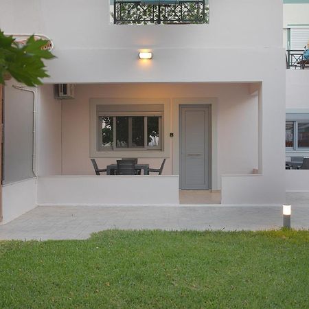 Philippos & Alexandros Apartments ตีกากี ภายนอก รูปภาพ