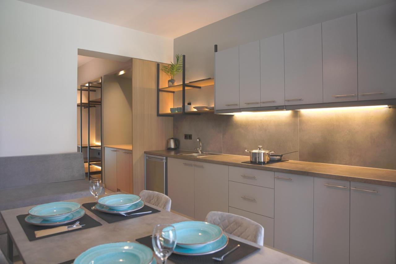Philippos & Alexandros Apartments ตีกากี ภายนอก รูปภาพ