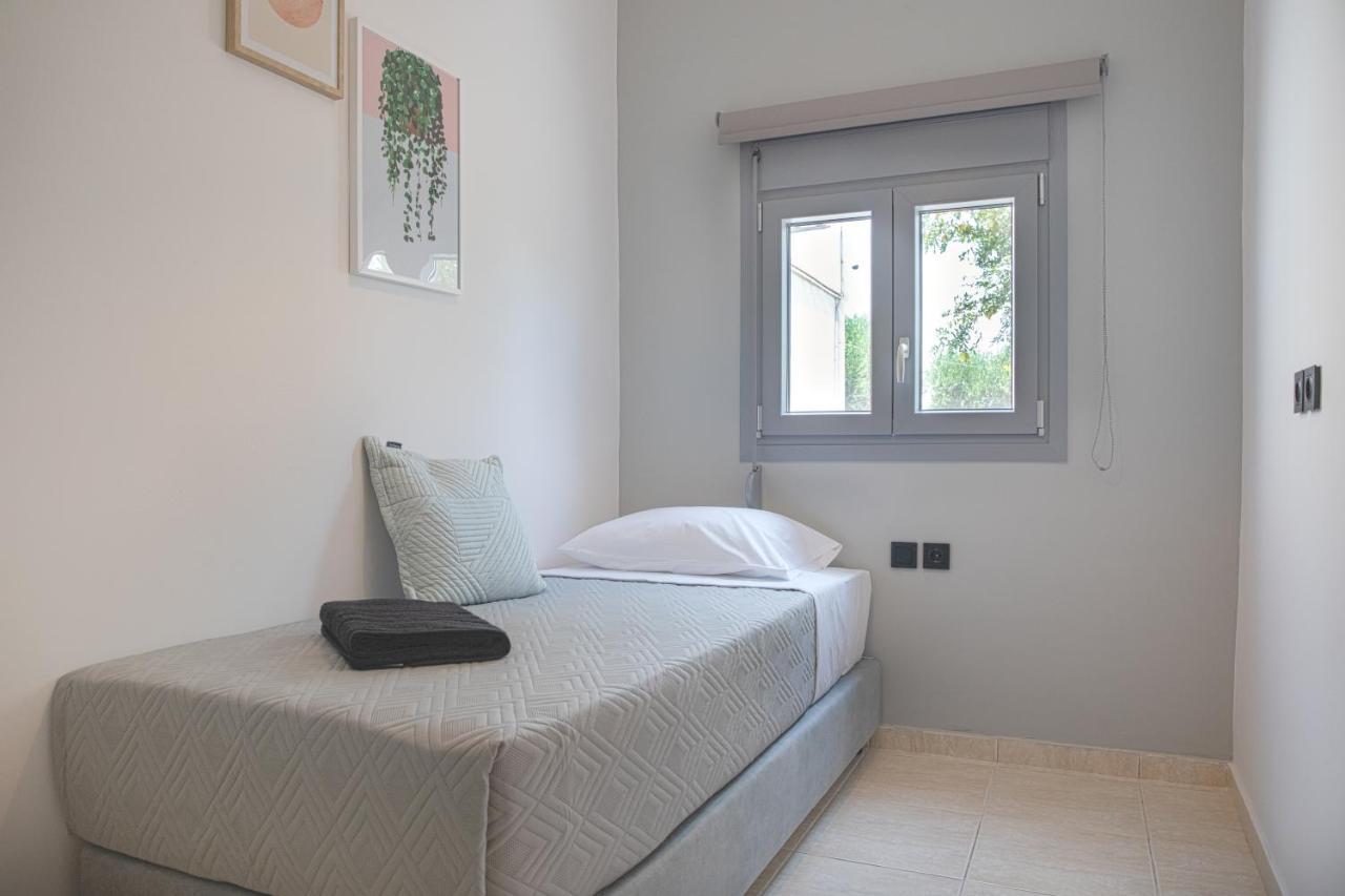 Philippos & Alexandros Apartments ตีกากี ภายนอก รูปภาพ